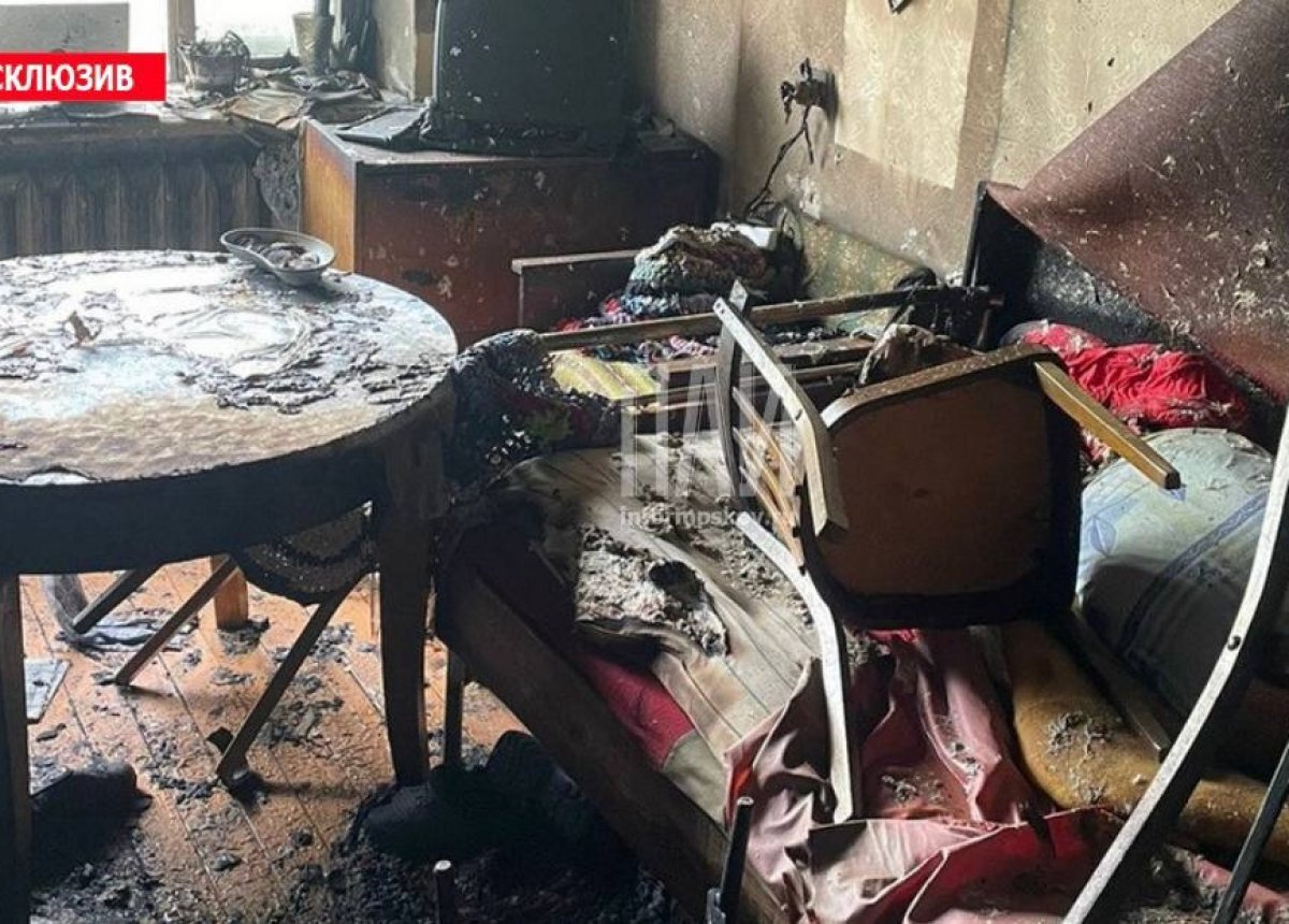    В Великих Луках госпитализировали пострадавшего на пожаре мужчину