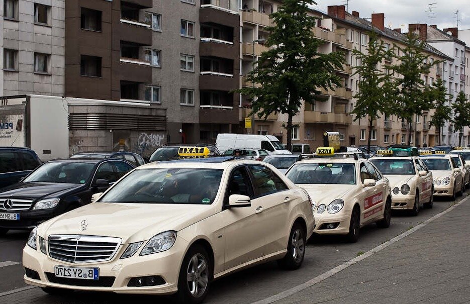 Германия: такси. Фото из Яндекс картинки