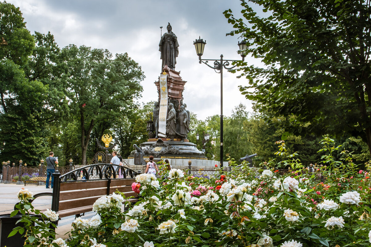 Екатерининский парк краснодар фото