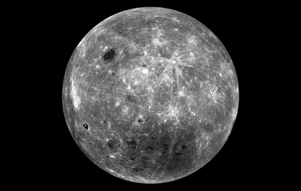 Обратная сторона Луны — мозаика изображений, полученных аппаратом НАСА Lunar Reconnaissance Orbiter