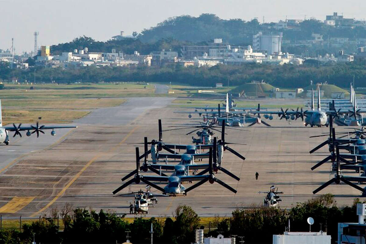 Крупнейшая база нато. База США В Японии Окинава. Военная база США В Японии на Окинаве. Американская база в Японии на острове Окинава. Военная база на Окинаве.