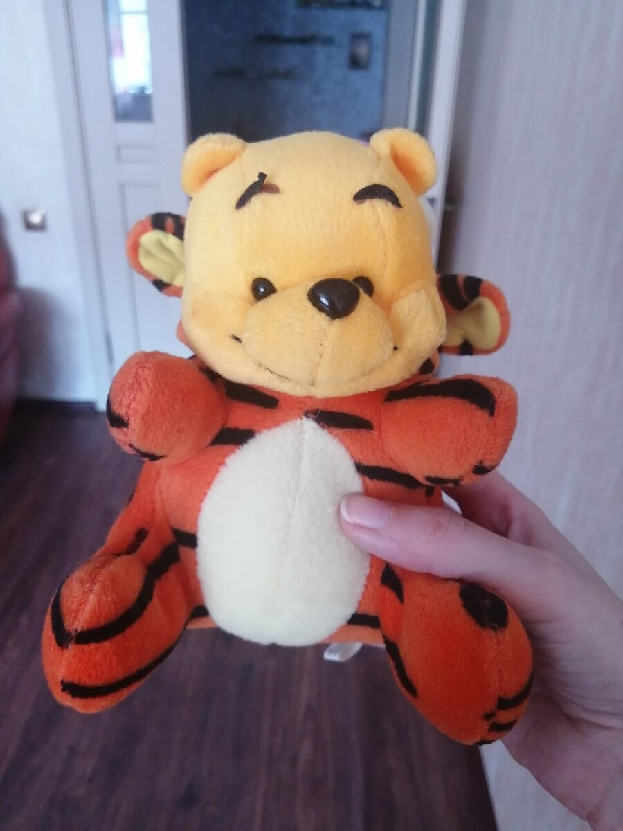 Этого медведя выиграл мой папа как-то раз в автомате