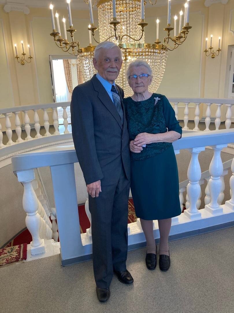    В Петрозаводске супружеская пара отметила 70-летие со дня свадьбыУправление ЗАГСа РК