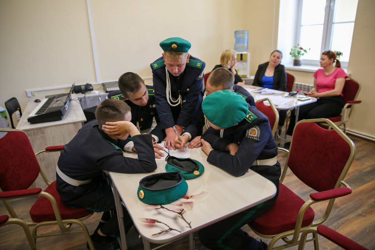 Пограничное управление ФСБ России по Челябинской области, провело  заключительный этап военно-спортивной игры «А ну-ка парни» | Патриоты Урала  | Дзен