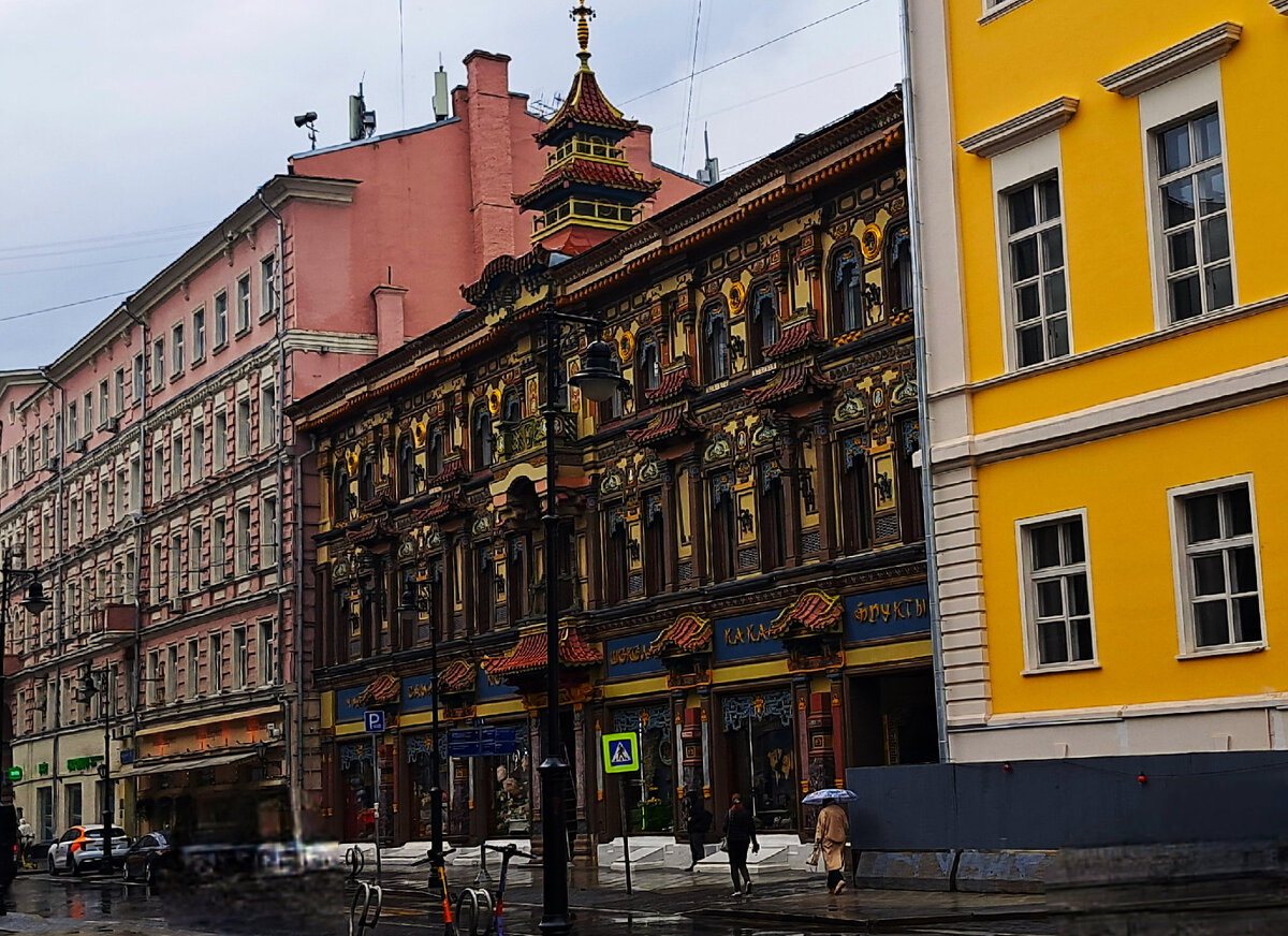 Чайный дом на Мясницкой. Визитная карточка Москвы. Наше время. Май 2023. Фото автора статьи