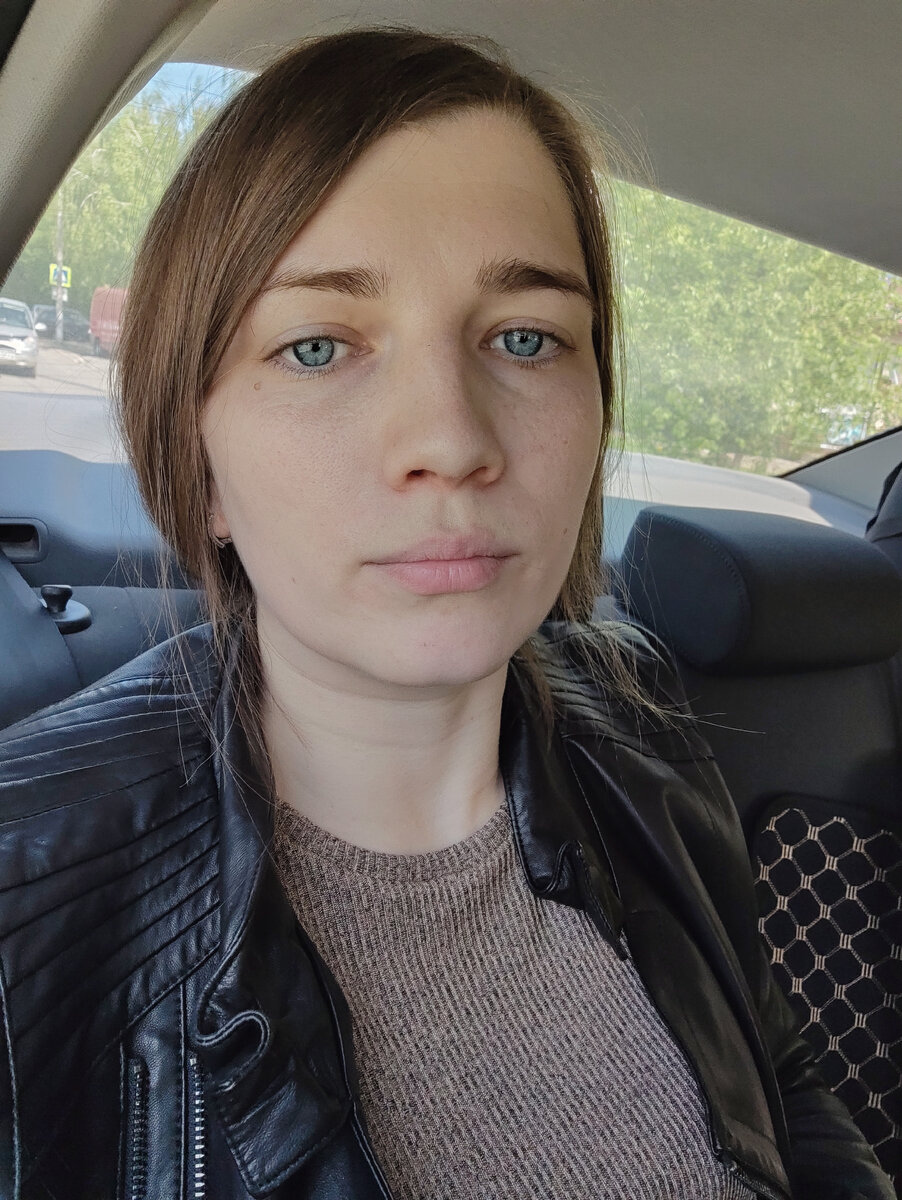 Это я делала фото до ,по дороге к мастеру 