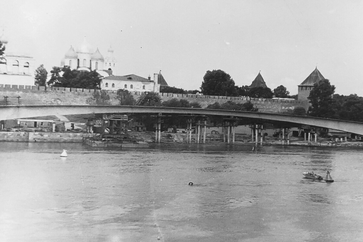 От Великого до Горбатого: история Новгородского моста 10-21 веков |  Новгородская Русь | Дзен