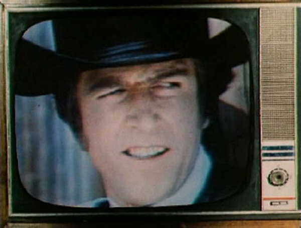 Кадр из фильма "Мираж". Режиссёр Алоиз Бренч, сценаристы Алвис Лапиньш, Джеймс Хедли Чейз / kino-teatr.ru