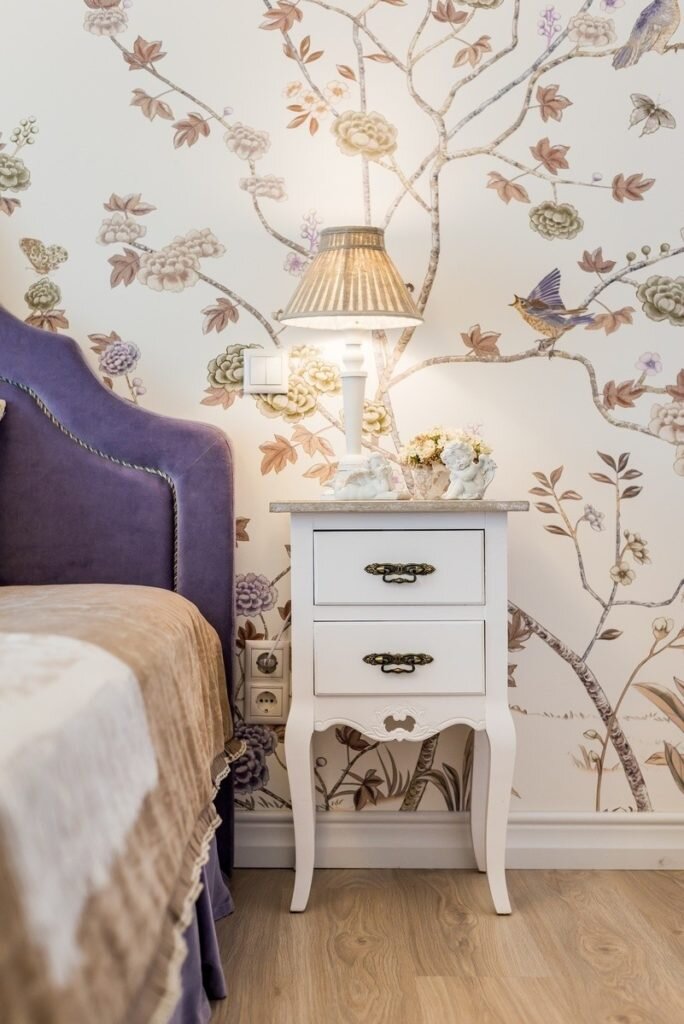 Прованс, гламур,шеби-шик... Романтичный интерьер "на любителя" в сталинке 55 кв.м.