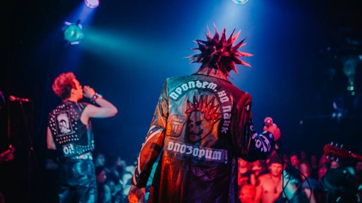    Кадр из сериала «Король и Шут» / 2023 год