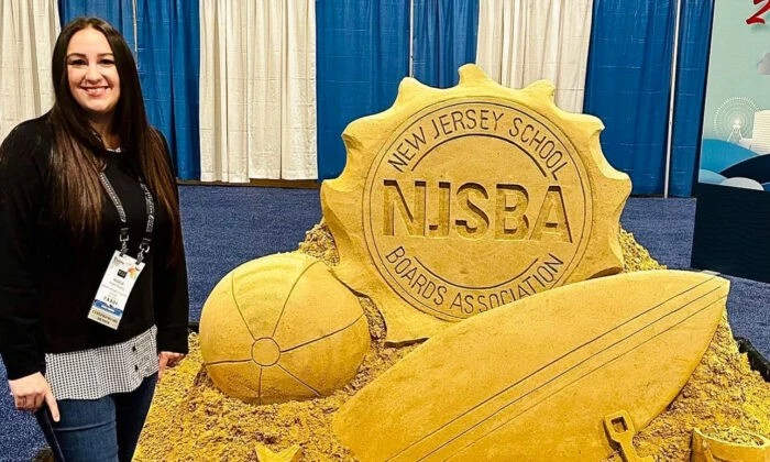 Анджела Рединг участвует в мероприятии Ассоциации школьных советов Нью-Джерси. (Courtesy of Angela Reading)