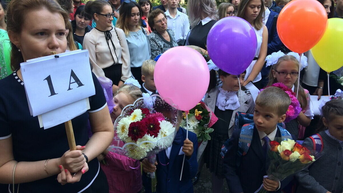     Кадровый голод остается актуальной проблемой. В среднем каждый второй учитель в Омске работает в 2 смены.