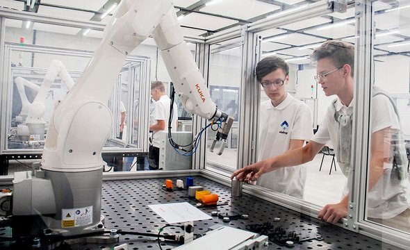    Направление «Промышленная робототехника»