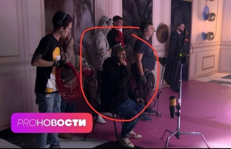    Украинец снял клип российской певице. За это ужесточён выезд всех артистов за границу