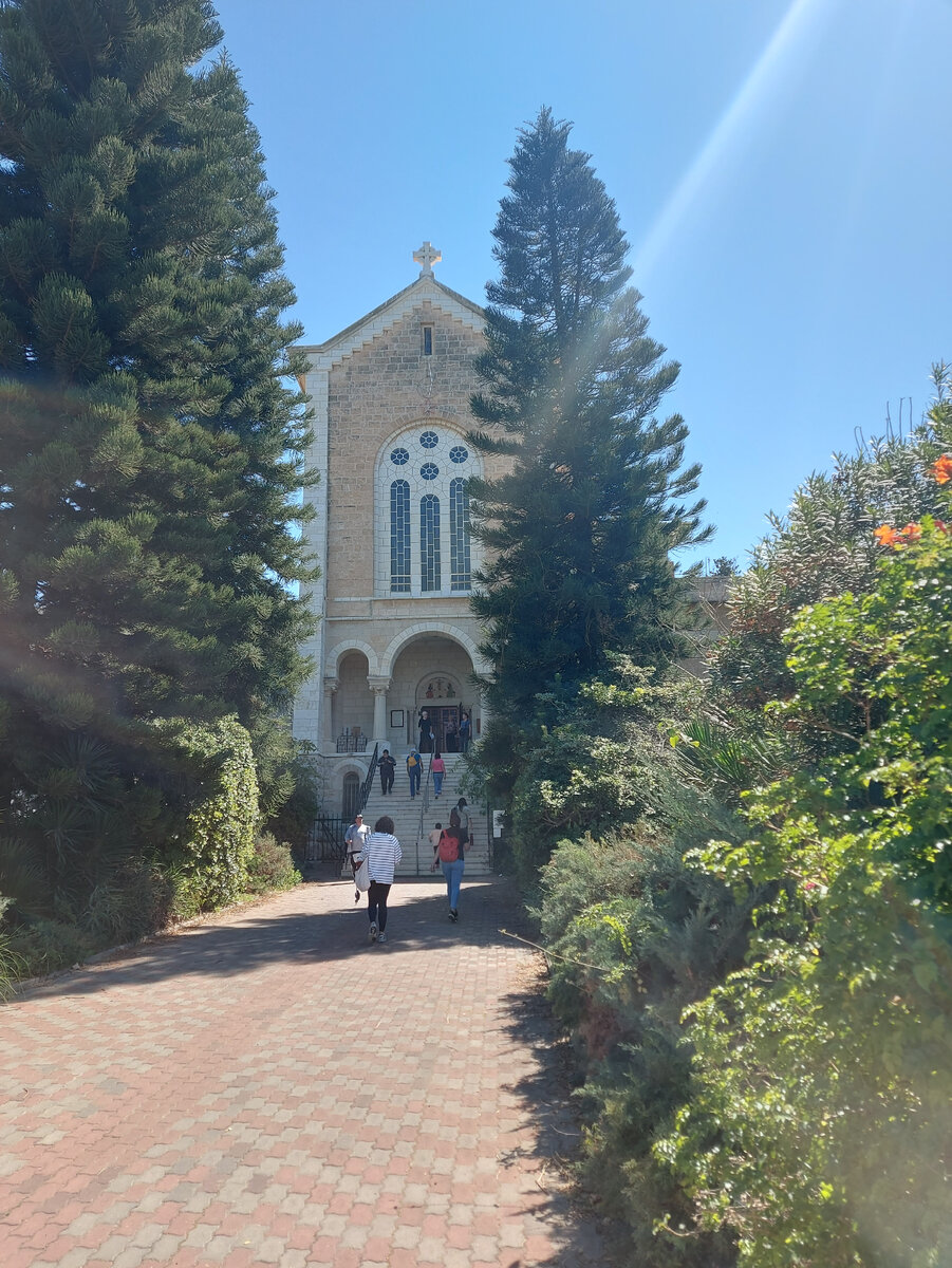 Вход в монастырь " Молчания".