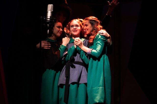    «Нежнее нежного» создавался специально для юных артистов - девушек-подростков. Фото: ТЮЗ г. Заречный Пензенской области