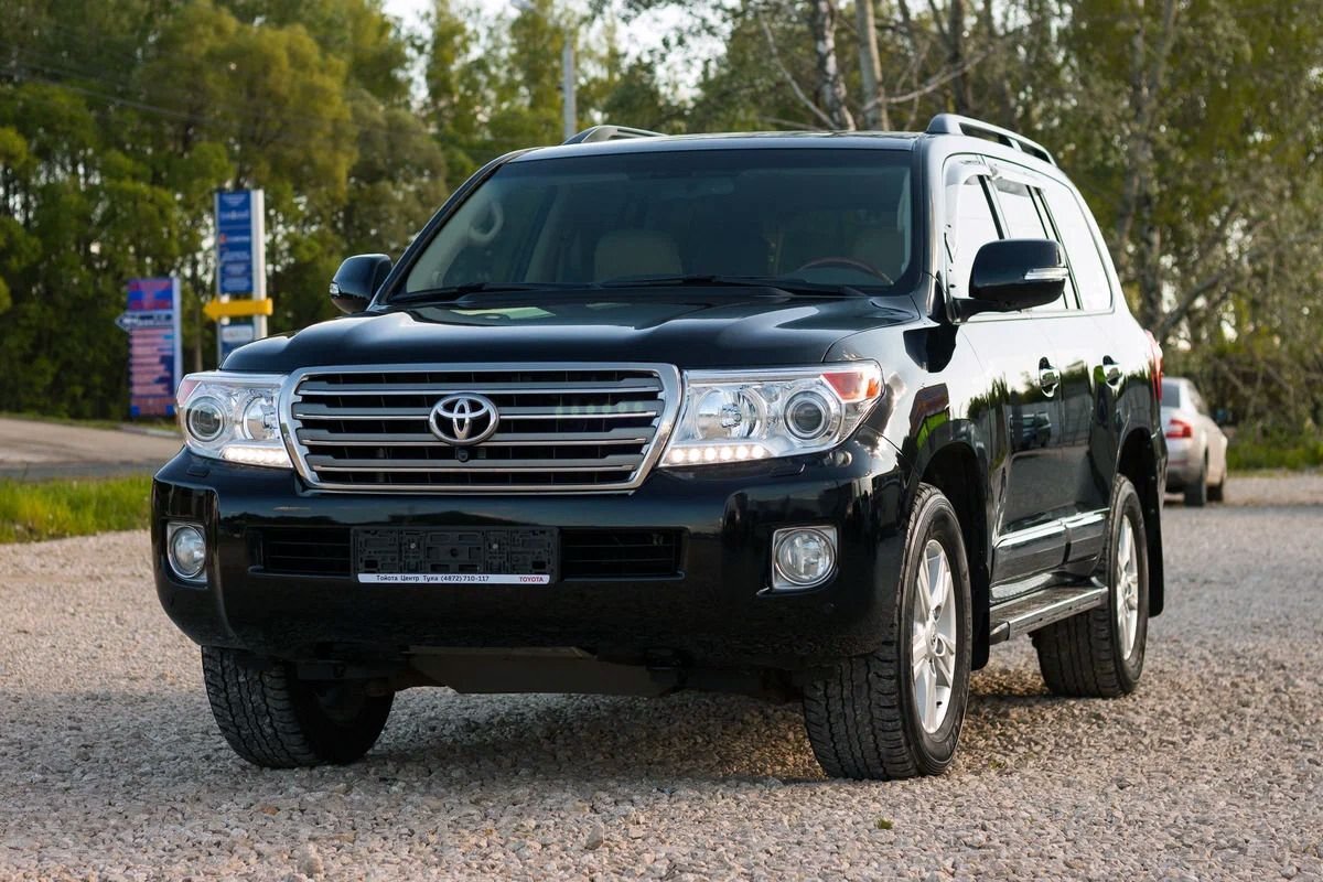 Крузак 200. Тойота ленд Крузер 200 2012 черный. Toyota LC 200 2012. Toyota Land Cruiser 200 дорестайл. Land Cruiser 200 2012 черный.