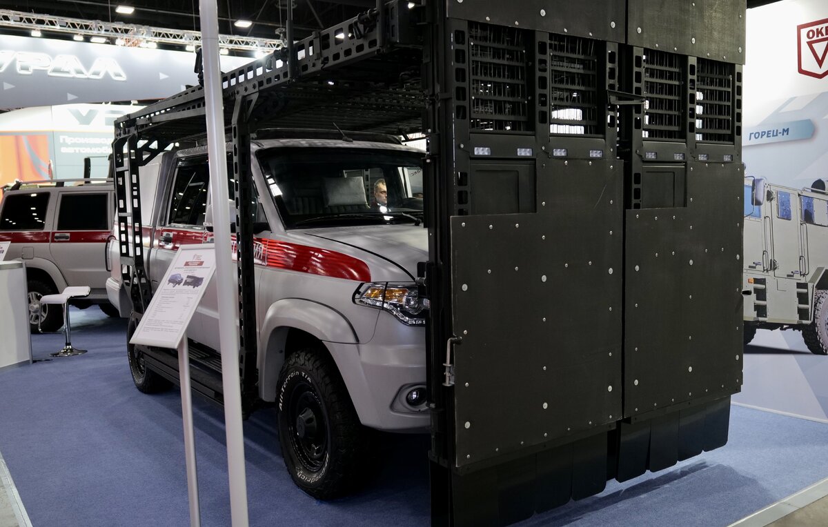    Автомобиль "Есаул-Преграда"  Георгий Султанов/ТАСС