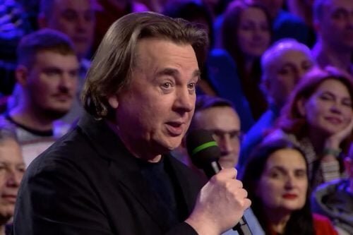    Константин Эрнст поддел резидента Comedy Club на КВН. Босс Первого намекнул на конфликт с ТНТ? Данил Тармасинов