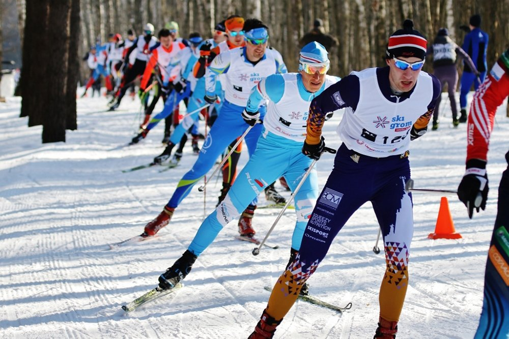 Лыжные гонки среди любителей. Рада Тарасенко лыжные гонки. Лыжный забег.