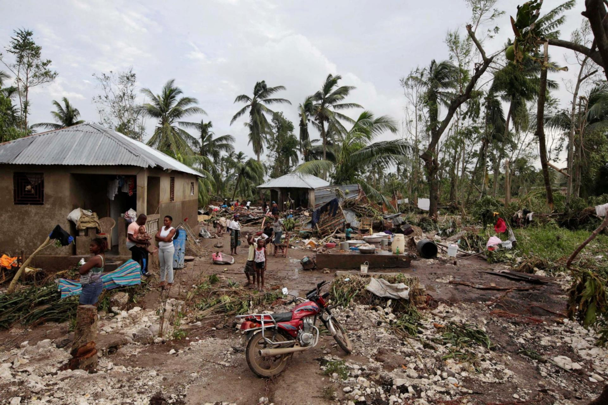 Ураган реймонд в тихом океане. Hurricane matthew. Ураган метью 2016. Циклон из космоса. Ураган мэтью.