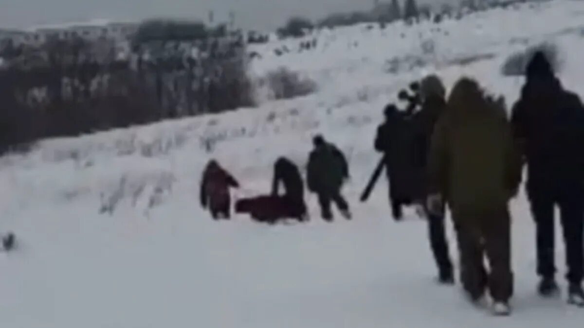 Везти на машине людей