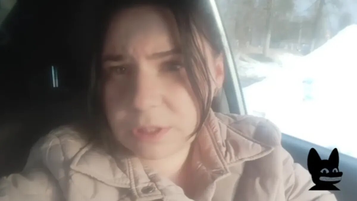 Супруга мобилизованного Михаила Корнилова из села около Суздаля пытается вернуть его из СВО. Фото: скрин из видео Кровавая барыня/telegram