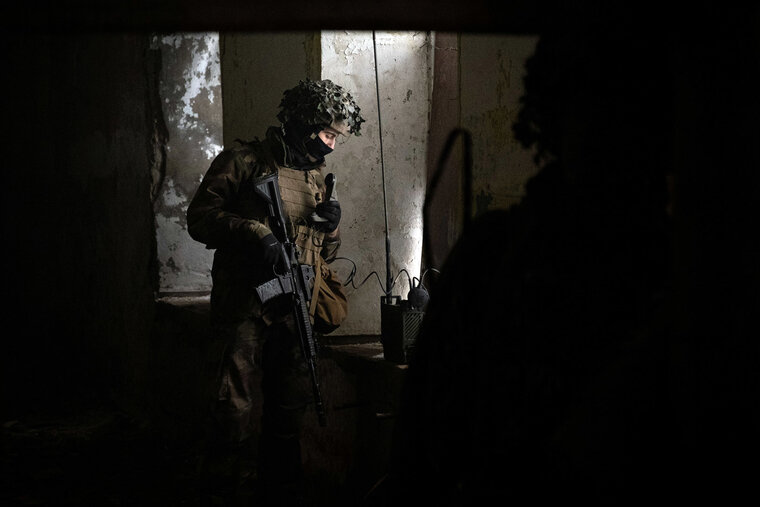    Подземное укрепление бойцов «Вагнер» находится на глубине около 100 метров, заявил военкор