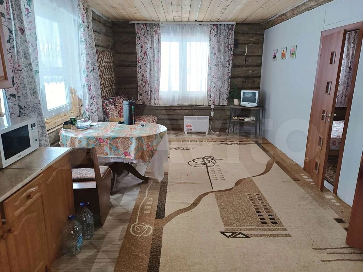 гостиная с кухонным уголком