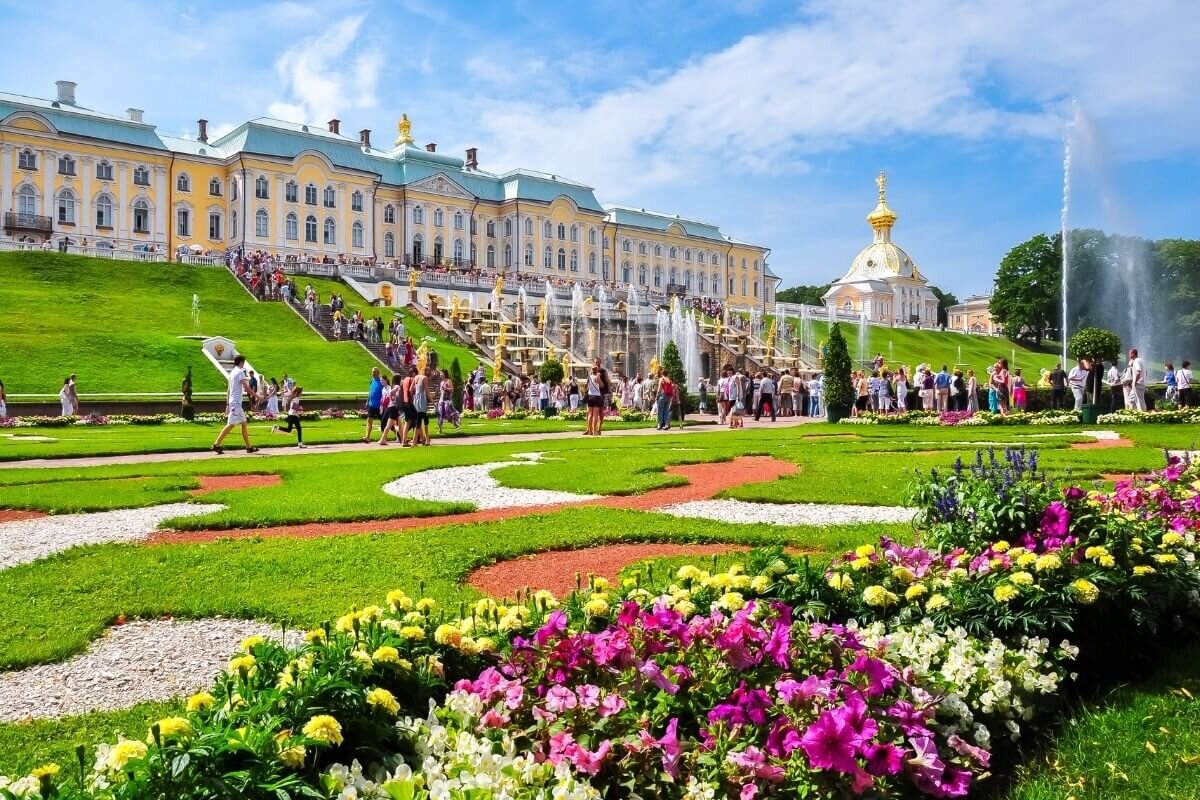 Петергоф в Санкт-Петербурге