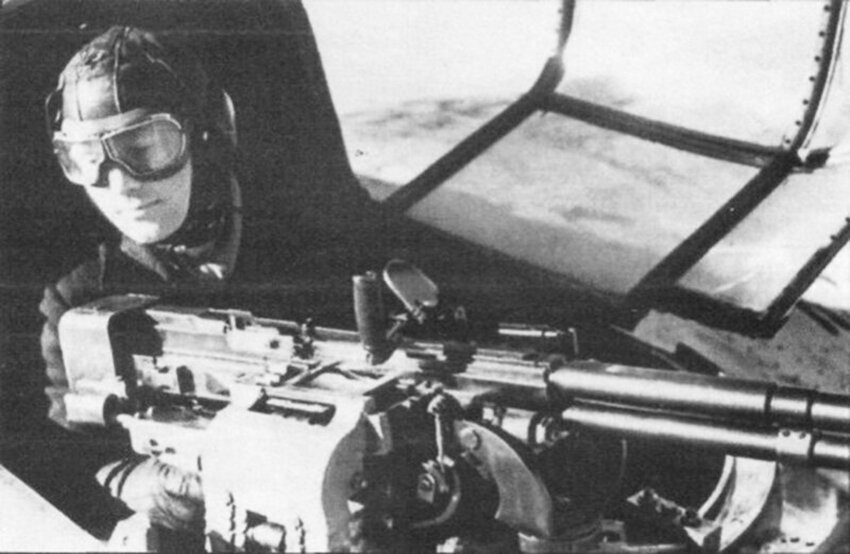 Пулемет убт на ил-2. 7мм. Пулемет универсальный березина убс. Пулемет березина на ил-2. Пулемет убс калибра 12.