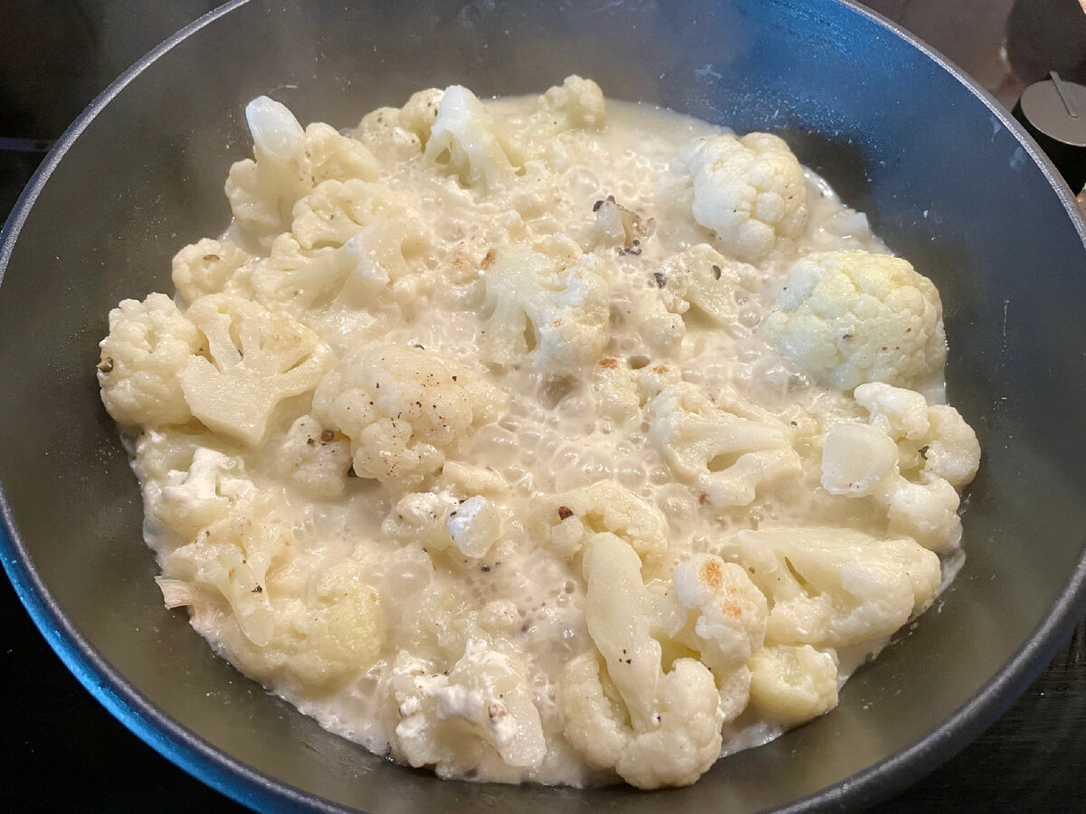 Кипит в сметане