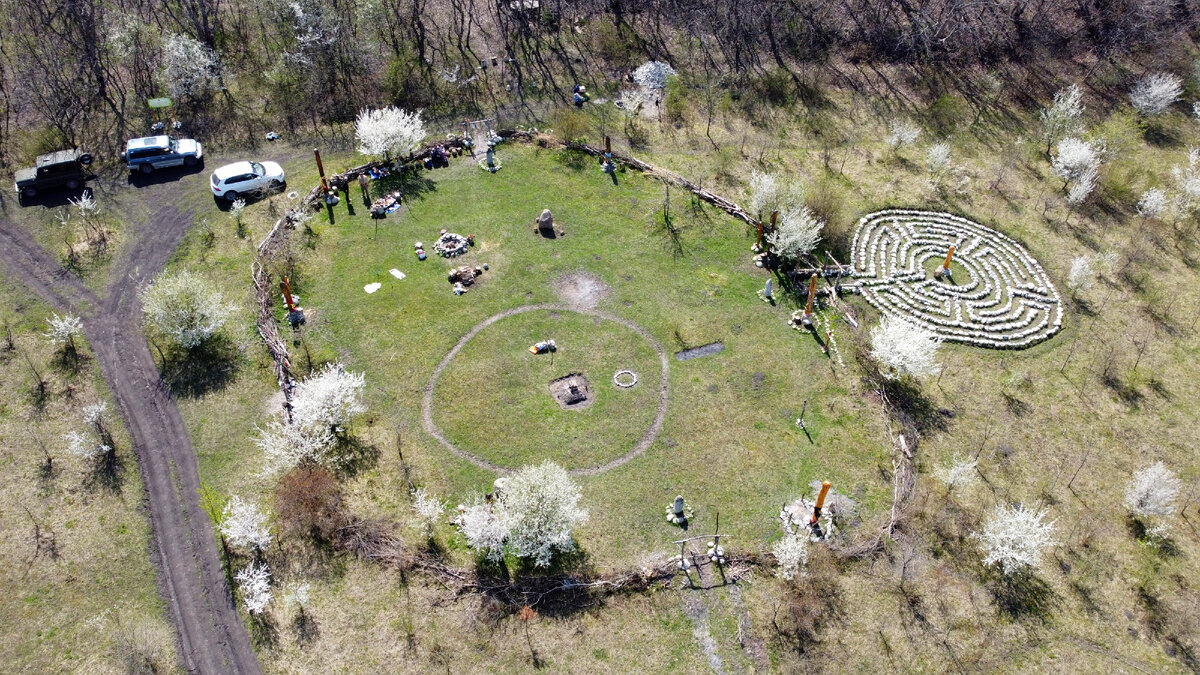 Славянское капище (апрель 2022 года)