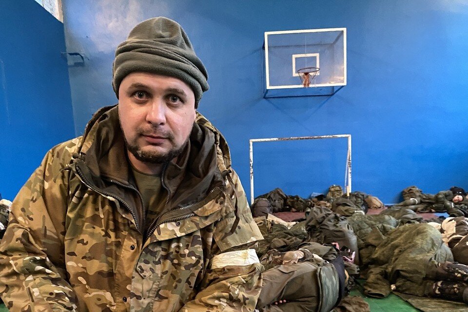     Владлен Татарский проводил творческий вечер в кафе Петербурга Дмитрий СТЕШИН