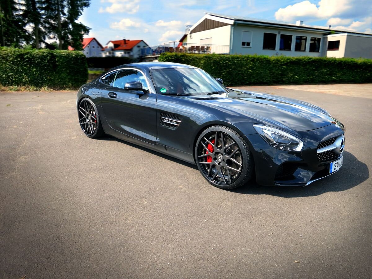 Mercedes AMG gt 2015 sportscar