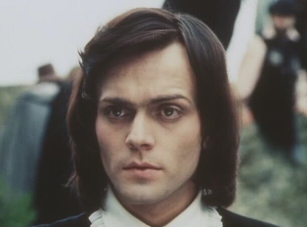 Кадр из фильма «Овод». СССР, 1980 год. Андрей Харитонов в  роли Артура. 