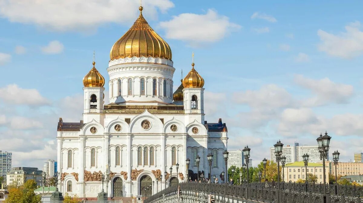 В течение всего дня жителей Москвы ожидают праздничные службы. Фото: pxhere.com
