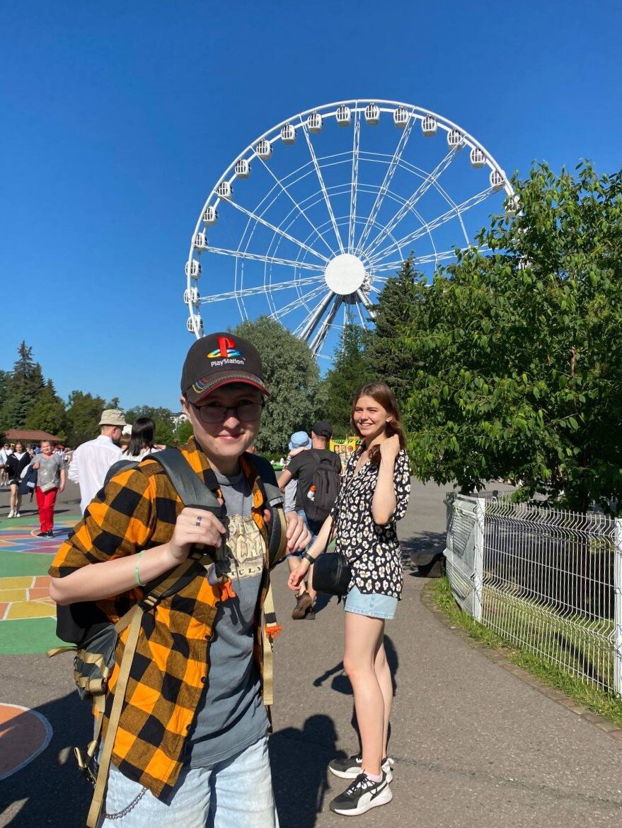 Колесо с замечательным видом на город