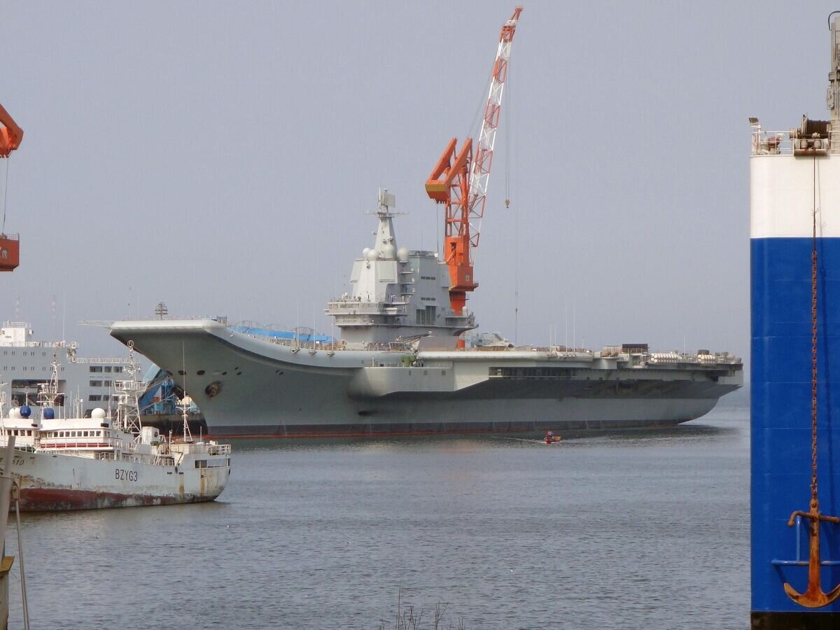    Авианосец "Шаньдун" в доке, 2019 год CC BY-SA 4.0 / Tyg728 / Type 002 aircraft carrier of People's Liberation Army Navy (cropped)