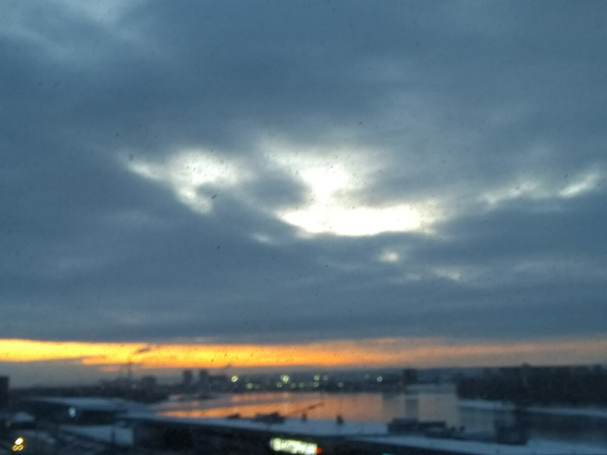 Фото автора. Чуть свет и на работу)