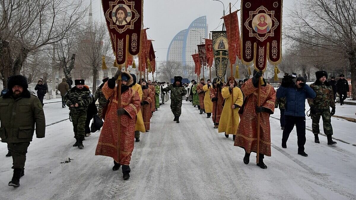     Публикуем полный список перекрытых дорог в городах Югры.