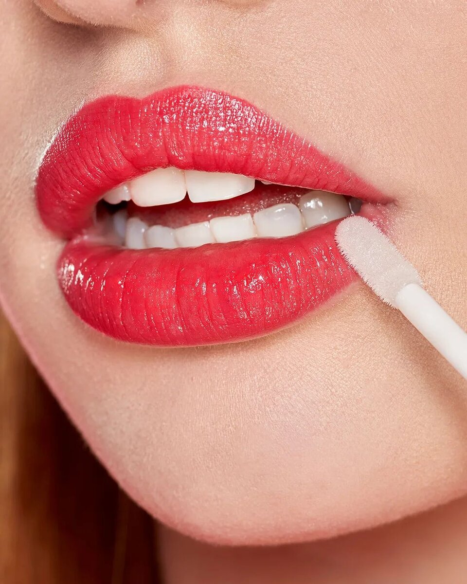 Блеск для увеличения губ lip plumper. Летуаль гиалуроновый блеск плампер. Блеск плампер для губ что это. Плампер для увеличения губ блеск. Блеск плампер для губ что это.