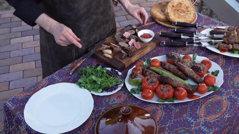 Люля-кебаб в овощах по рецепту Сталика Ханкишиева