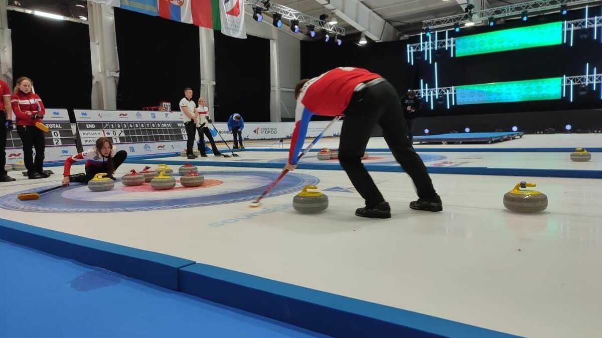     В Норильске завершился международный турнир Nornickel Curling Cup — в нем участвовали спортсмены из четырех стран.