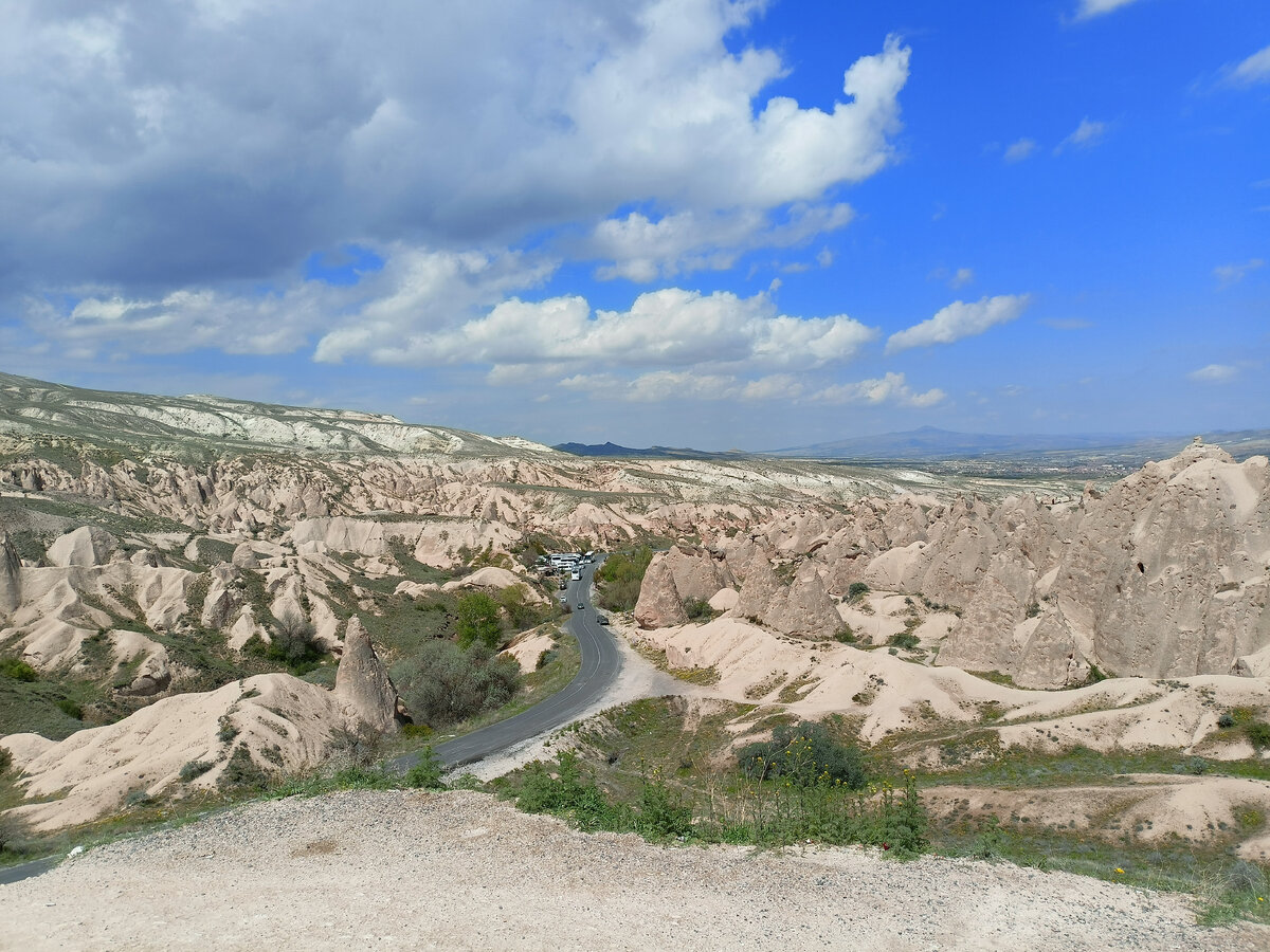 Общий вид рядом с Imagination Valley