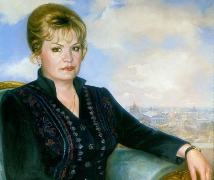      Любовь Слиска: портрет Н.Сафронова, фото из открытых источников.