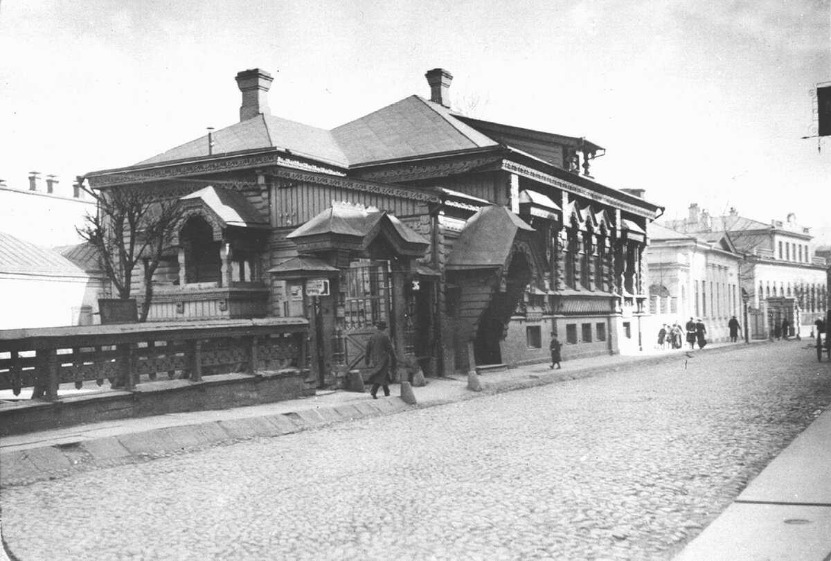 Дом Пороховщикова в Староконюшенном - что изменилось за 150 лет | Заметки  фотографа | Дзен