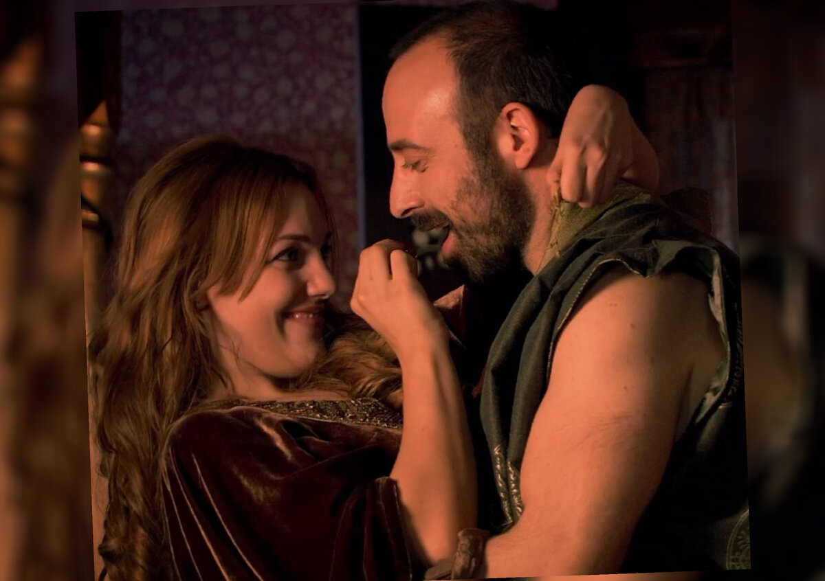 Хюррем и Сулейман в сериале "Великолепный век"
