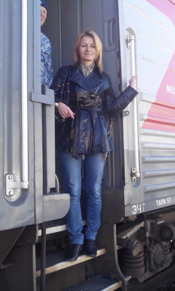 Журналист  во время пути узнала особенности профессии проводницы