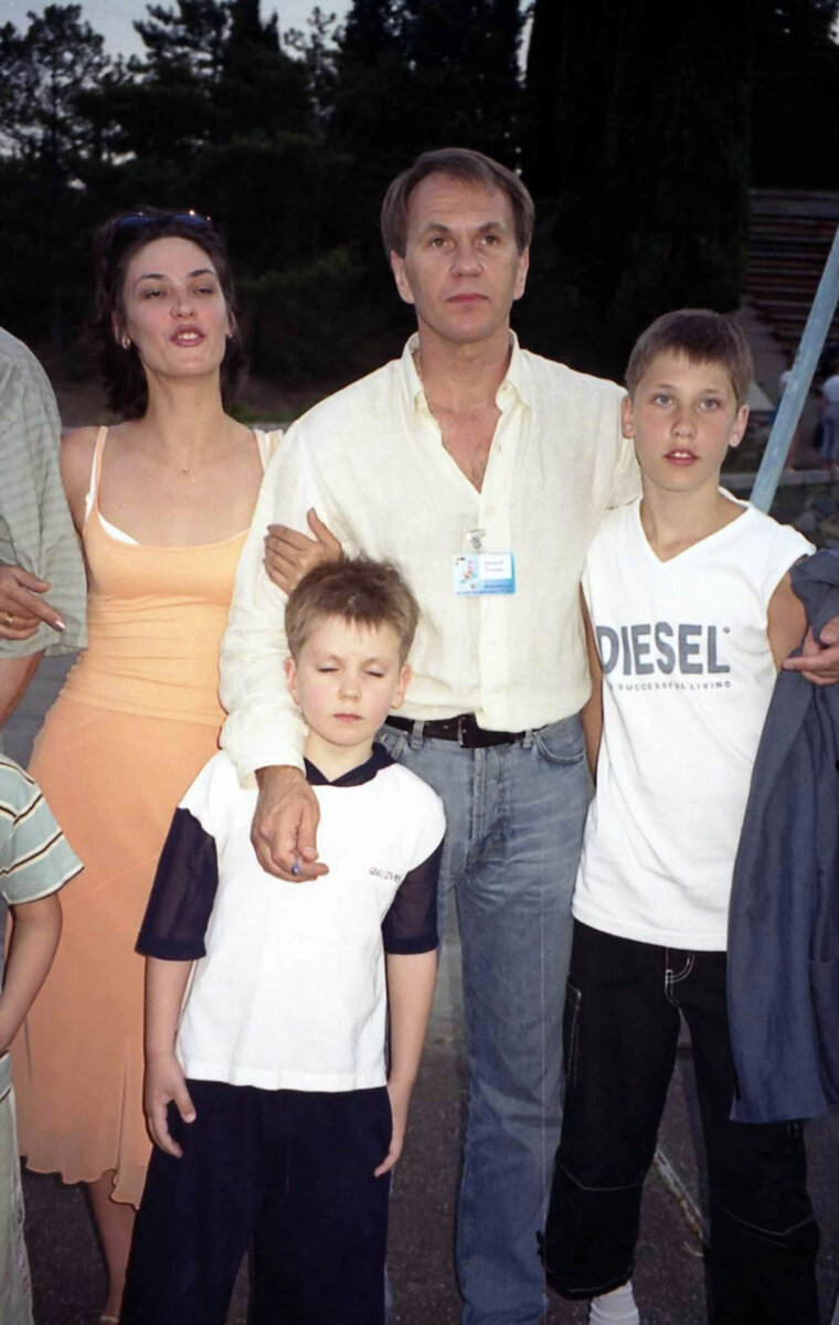 лидия вележева и алексей гуськов. алексей гуськов семья. вележева лидия и гуськов. гуськов алексей жена. старший сын гуськова и вележевой владимир.